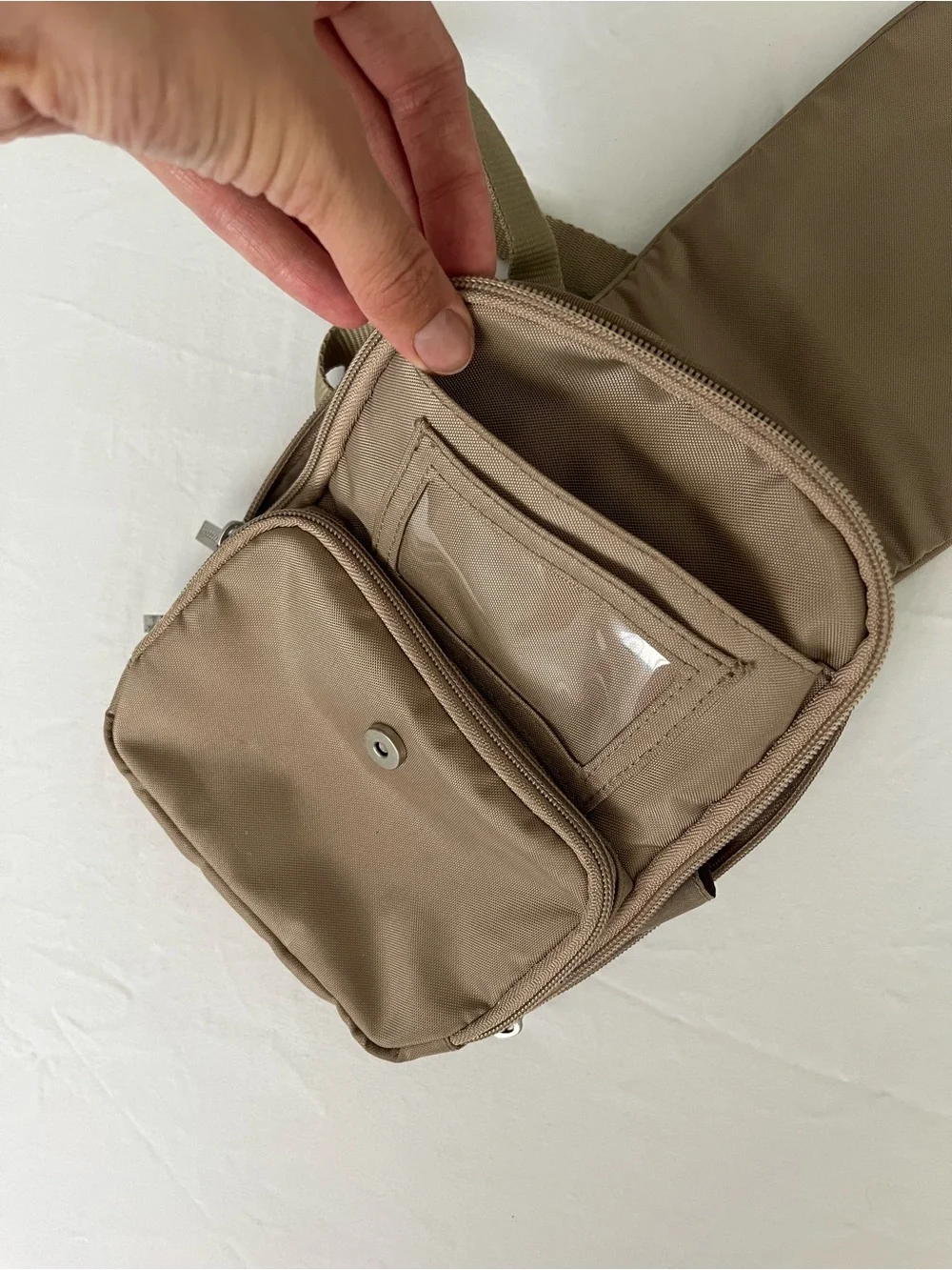 Baggallini Small Crossbody Messenger Bag in Taupe
